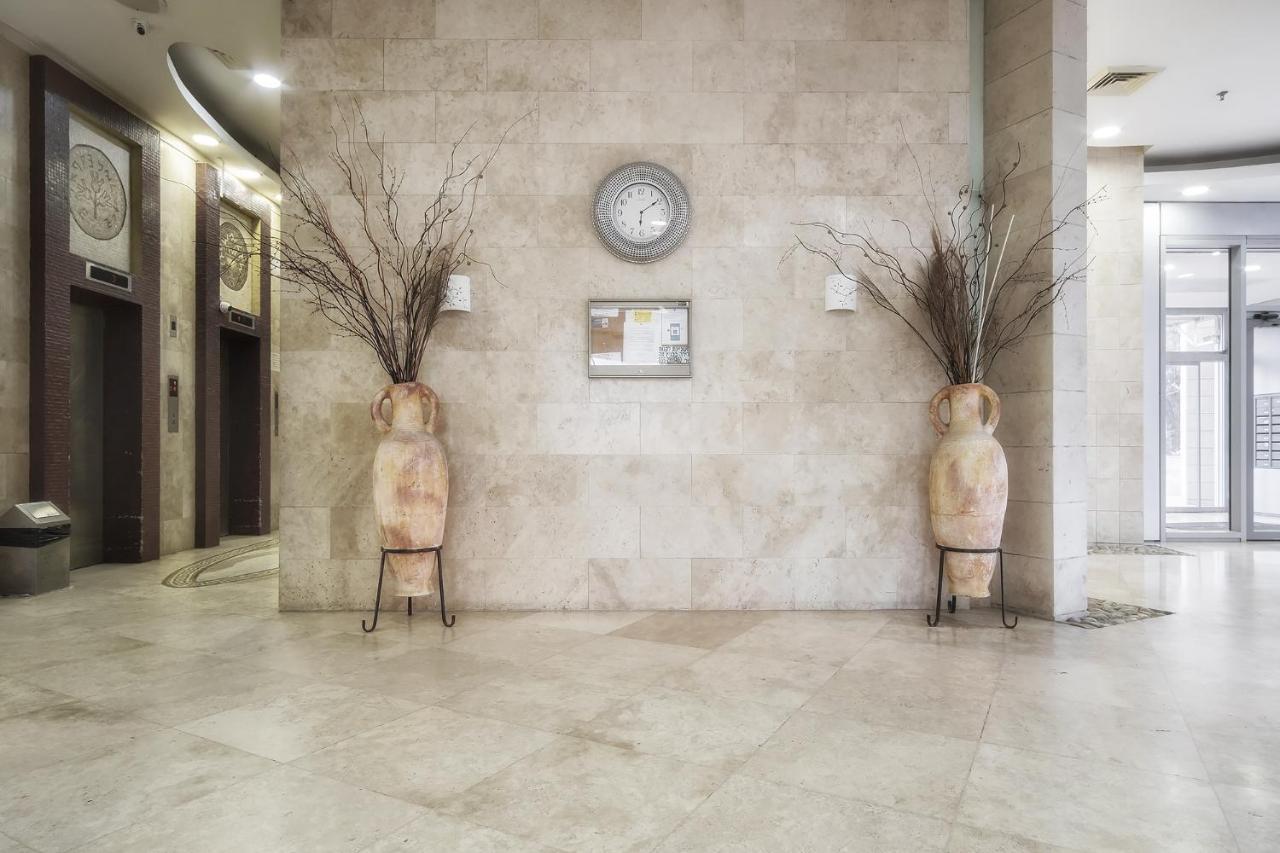 Isralux Apartments Бат Ям Екстериор снимка