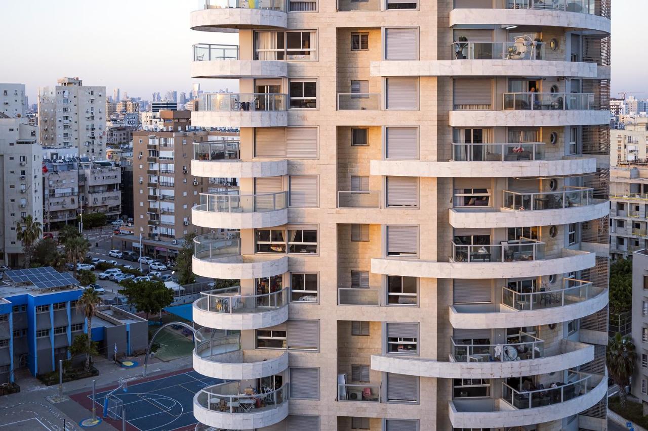 Isralux Apartments Бат Ям Екстериор снимка