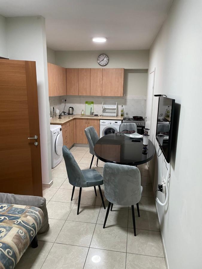 Isralux Apartments Бат Ям Екстериор снимка