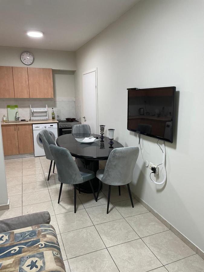 Isralux Apartments Бат Ям Екстериор снимка
