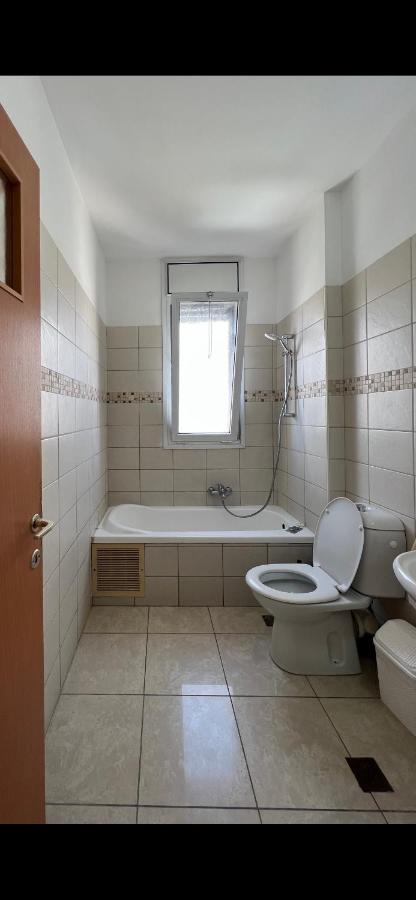 Isralux Apartments Бат Ям Екстериор снимка
