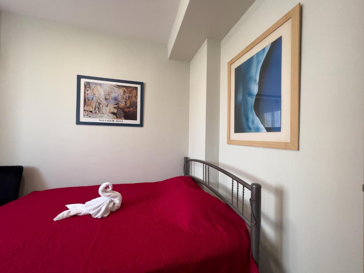 Isralux Apartments Бат Ям Екстериор снимка